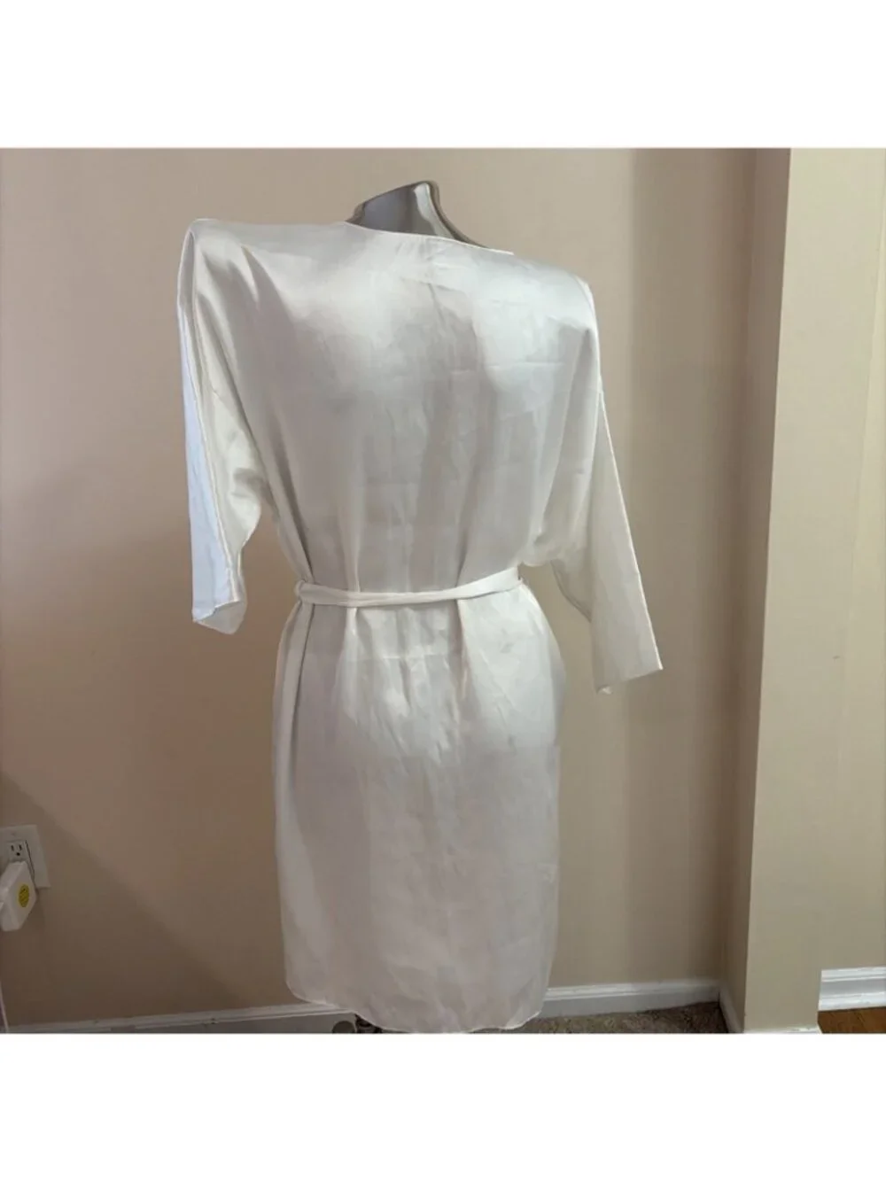 VTG California Miss White Satin Robe Sz M Beaded Lace Bridal Lingerie Honeymoon